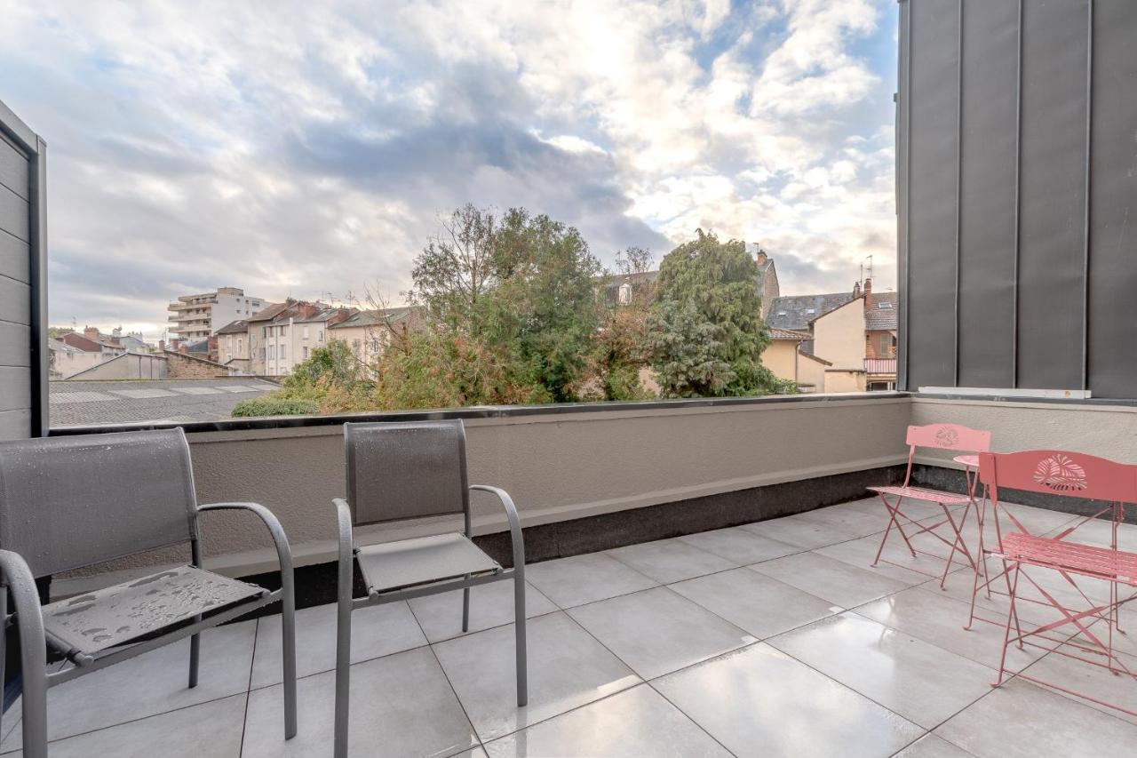 The Bac Is Back A 2 Pas De La Gare Limoges Exterior foto